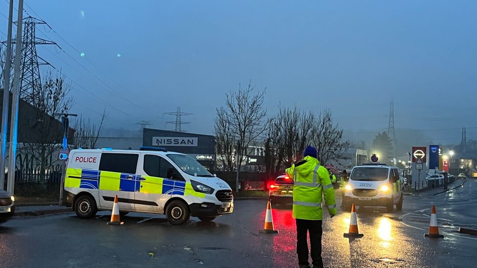 Police cordon in place as emergency services deal with fire at industrial estate