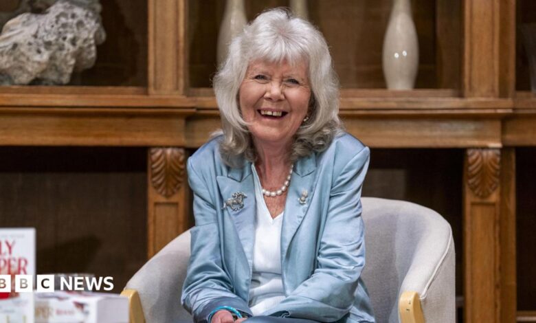 Dame Jilly Cooper palieka 8,5 milijono svarų sterlingų turtą vaikams Dame Jilly Cooper palieka 8,5 milijono svarų sterlingų turtą vaikams